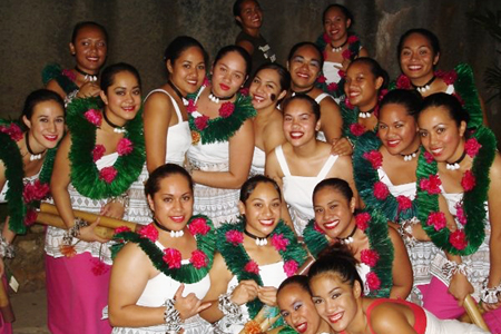 alumni_show_fijian-girls.jpg